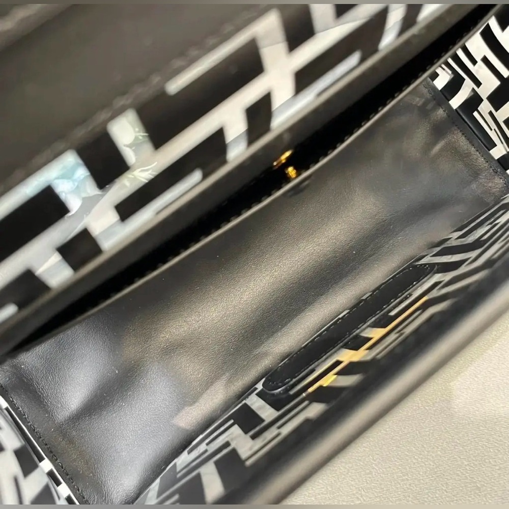 Fendi Kan I F Clear FF Glass Shoulder Bag – NFL Game Day Glam – Authenticated - Picture 9 of 16